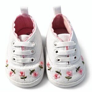 Carter’s Baby Girl Crib Shoes 3–6M White Pink Floral Prewalker Sneakers-AC267
